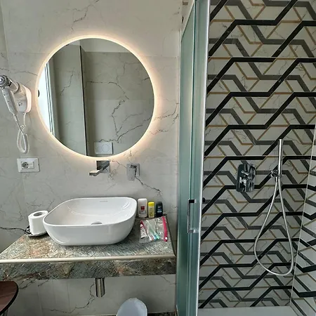 Hotel Lodi 2*