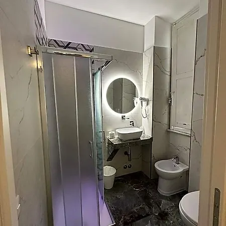 Hotel Lodi 2*