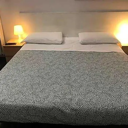 Lodi Hotel 2*